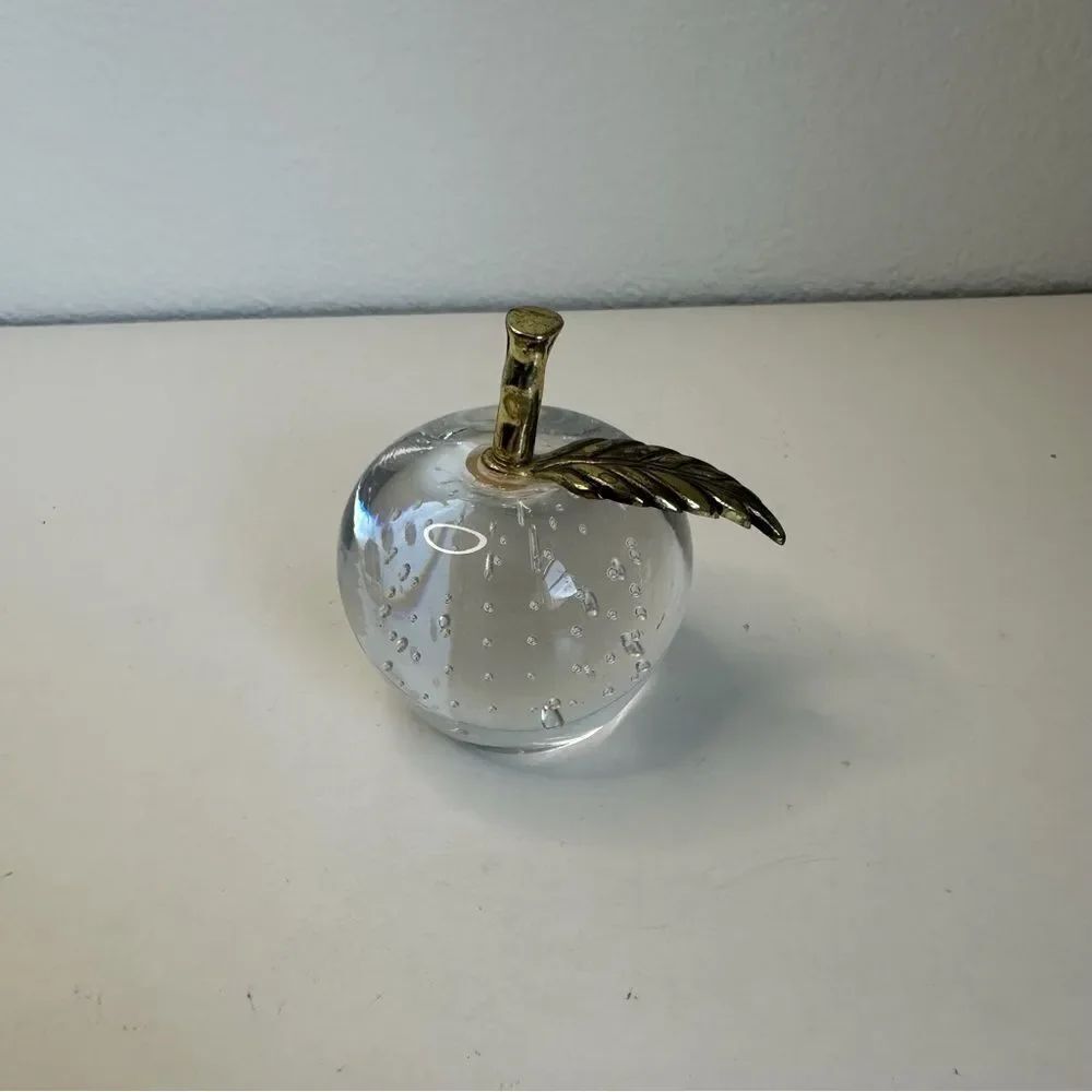 Glass Apple Paperweight Bullicante Controlled Bubbles‎ Brass Leaf & Stem vntg